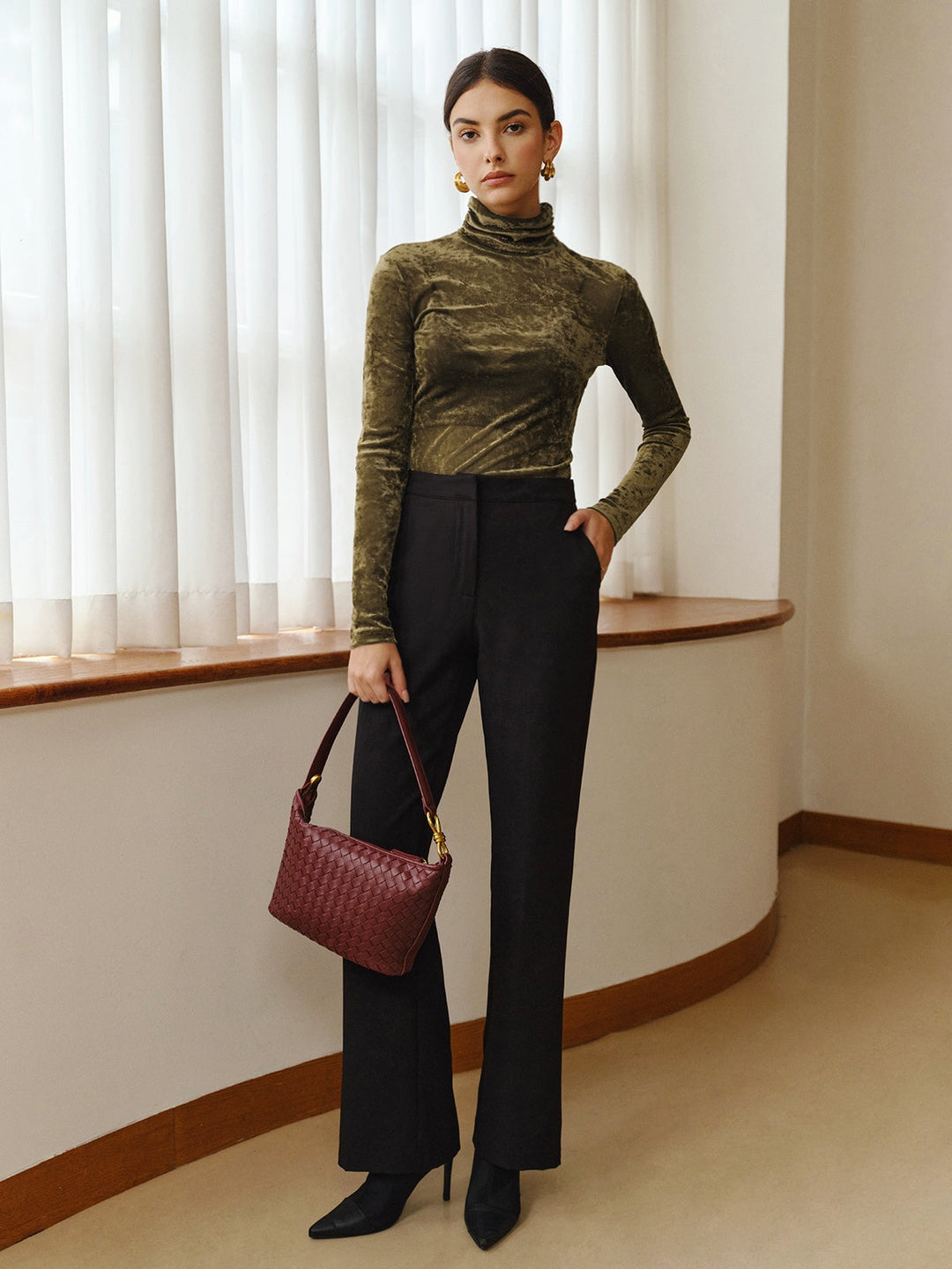 Turtleneck Yarı Şeffaf Kadife Üst