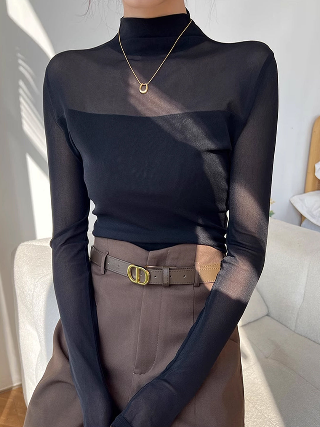 Sahte Yaka Şeffaf Örgü Panel Tişört