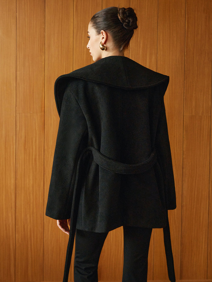 Büyük Yaka Kemerli Mont