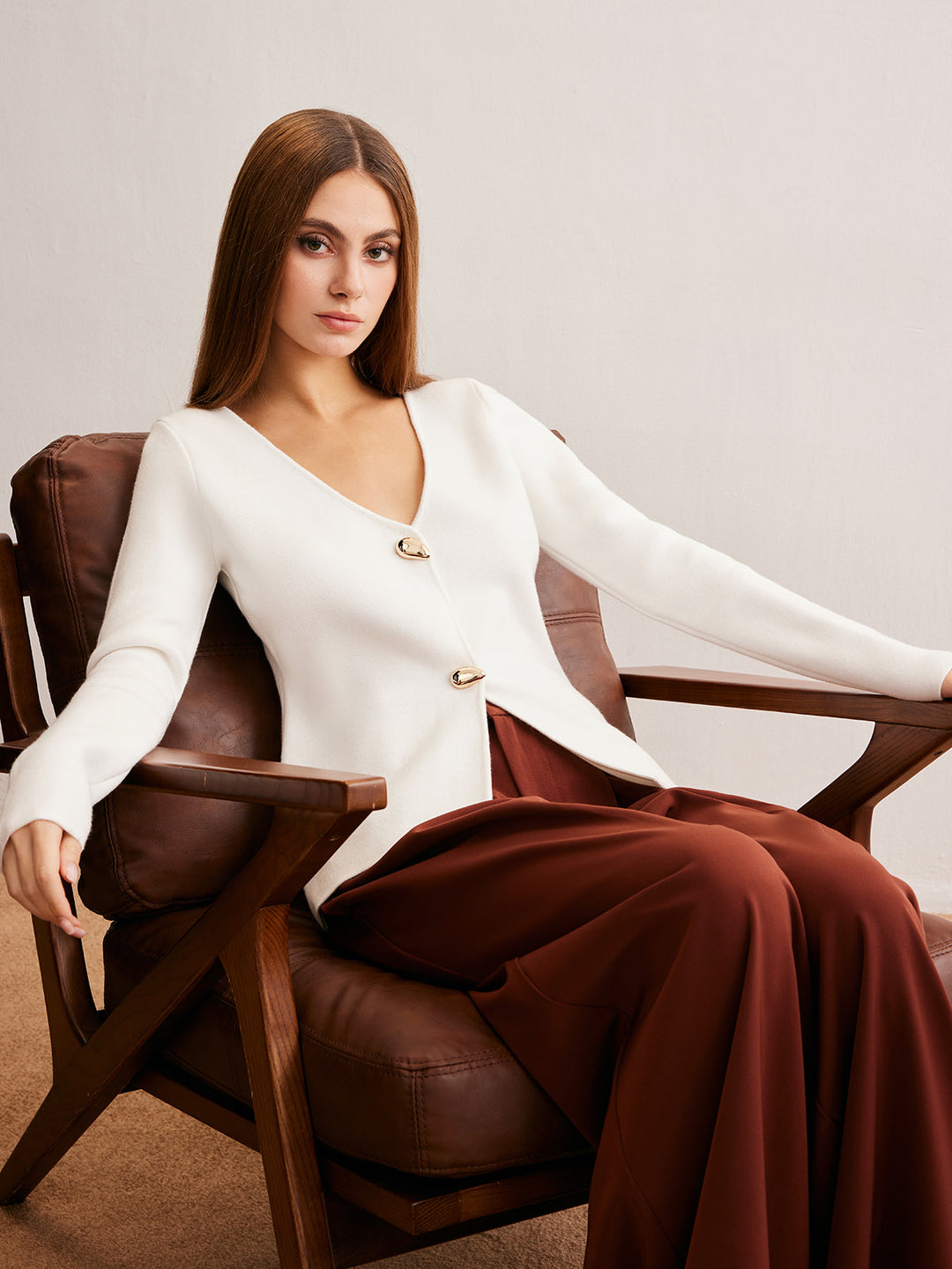 Damla Düğmeli V Yaka Hırka