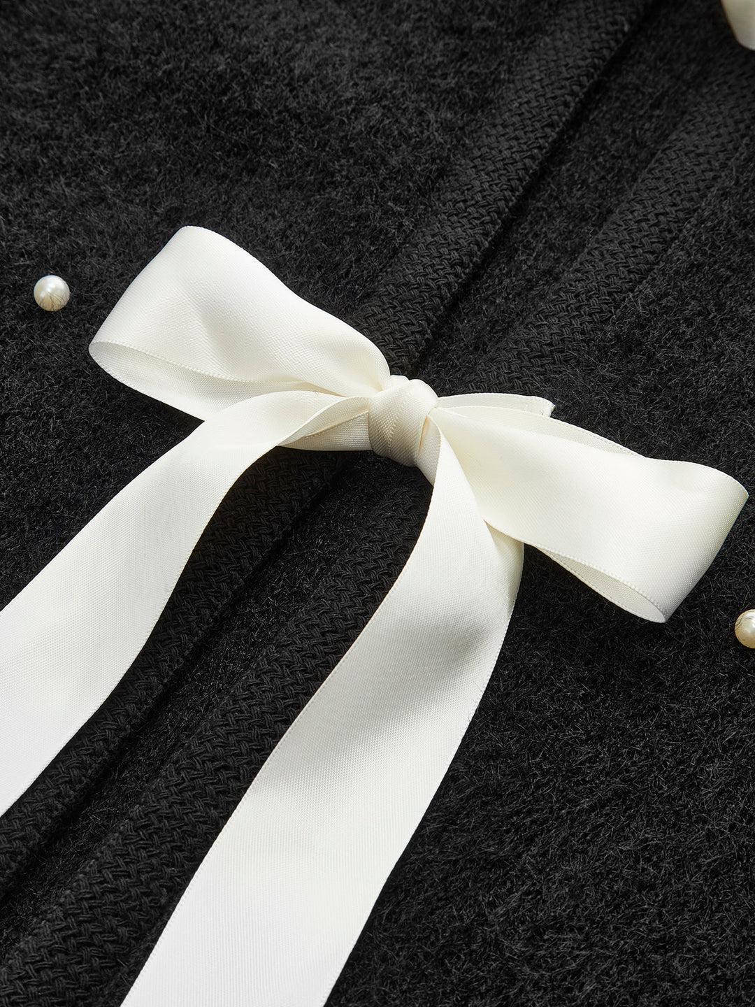 Boncuklu Dekor Fiyonk Örgü Üst