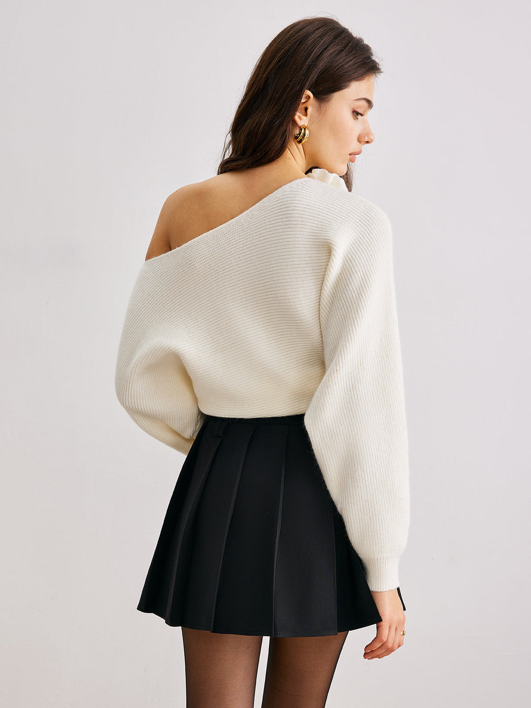 3D Çiçekli Omuzları Açık Kazak