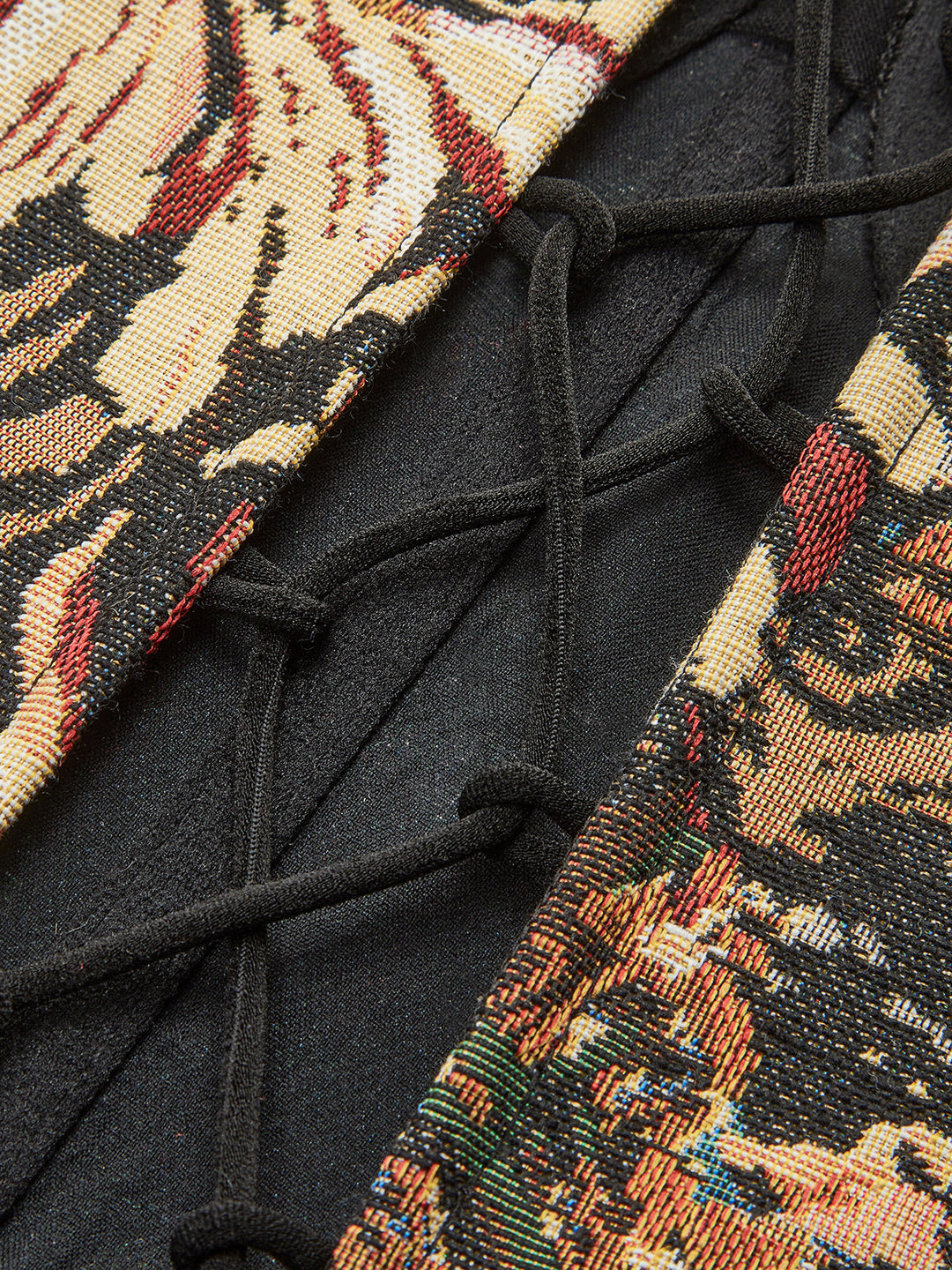 Çiçekli Bağcıklı Korse