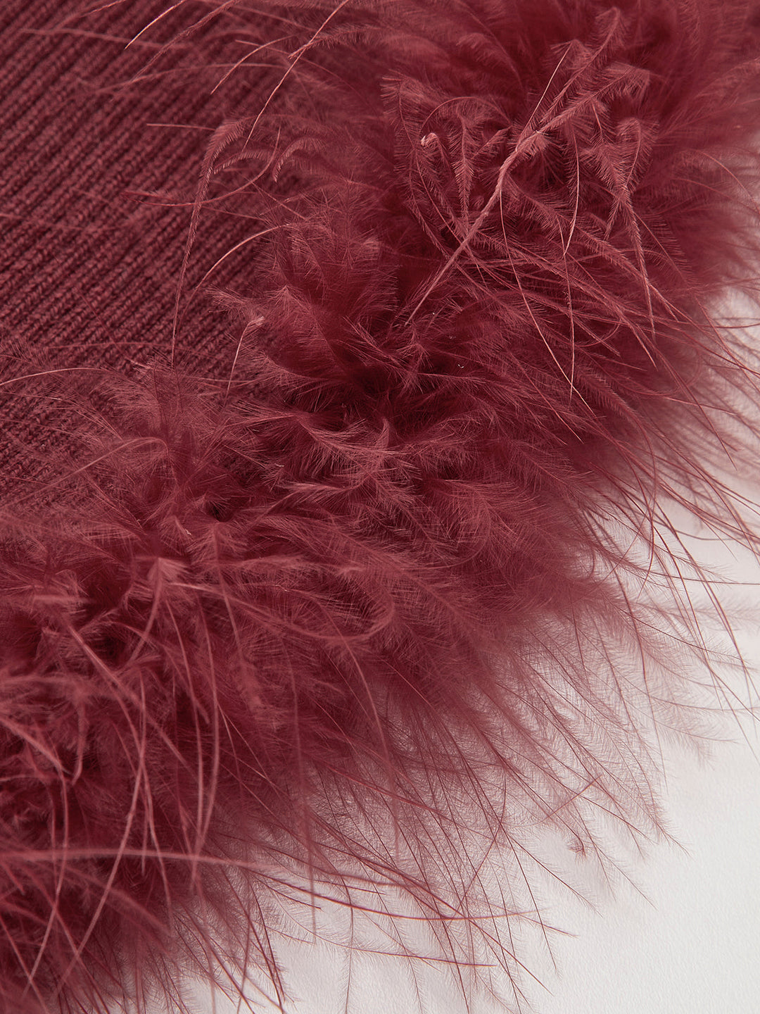 Tüylü Kenarlı Yün Karışımlı İnce Kazak