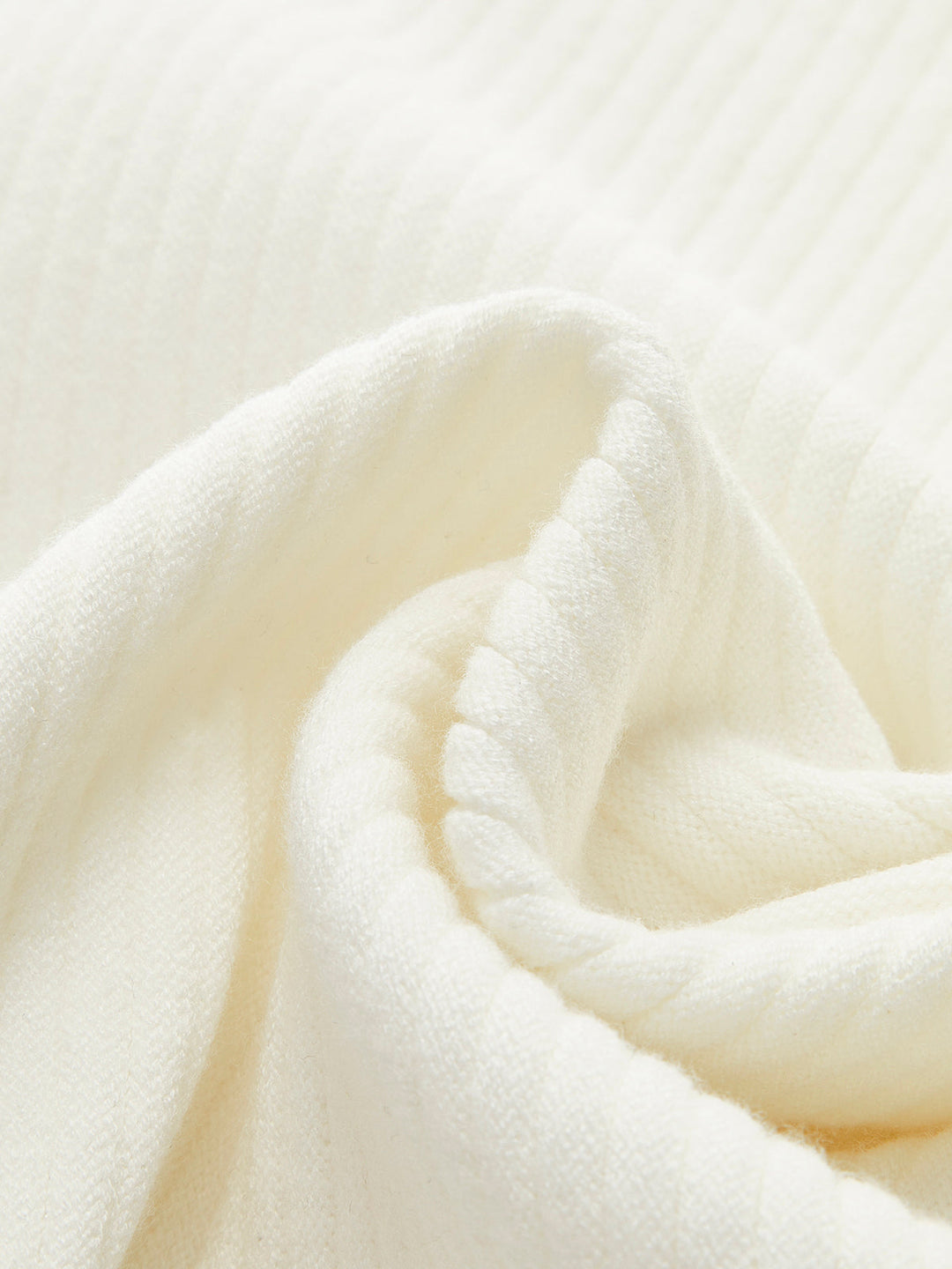 Turn Lock Dalgalı Kollu Hırka