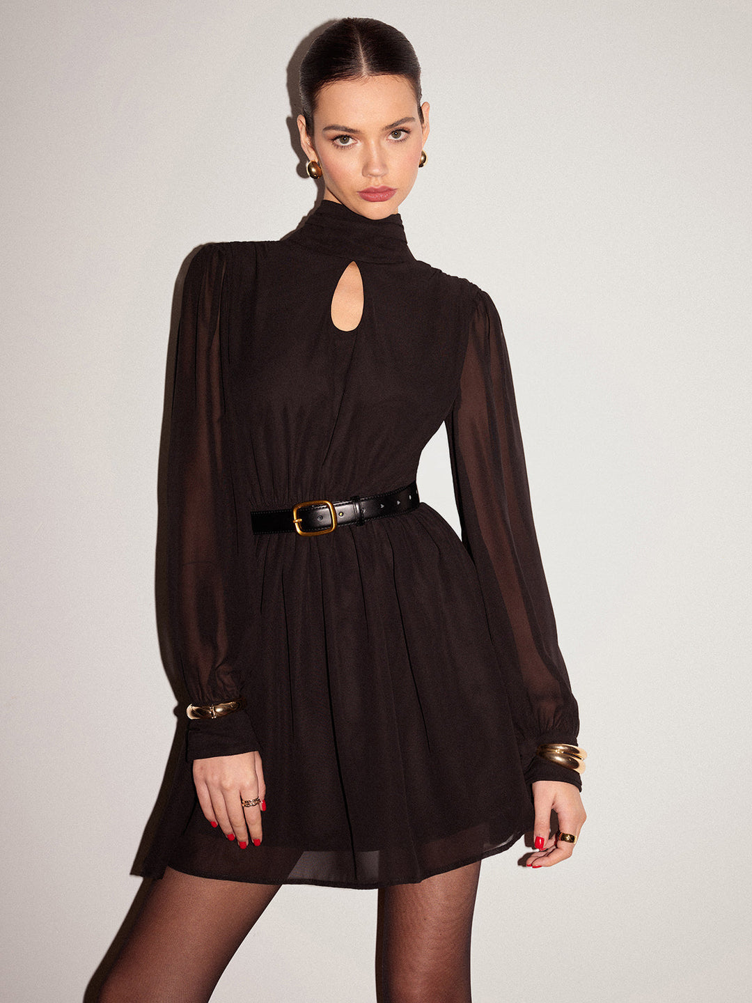 Yarı Şeffaf Sırtı Açık Şifon Elbise Kemersiz