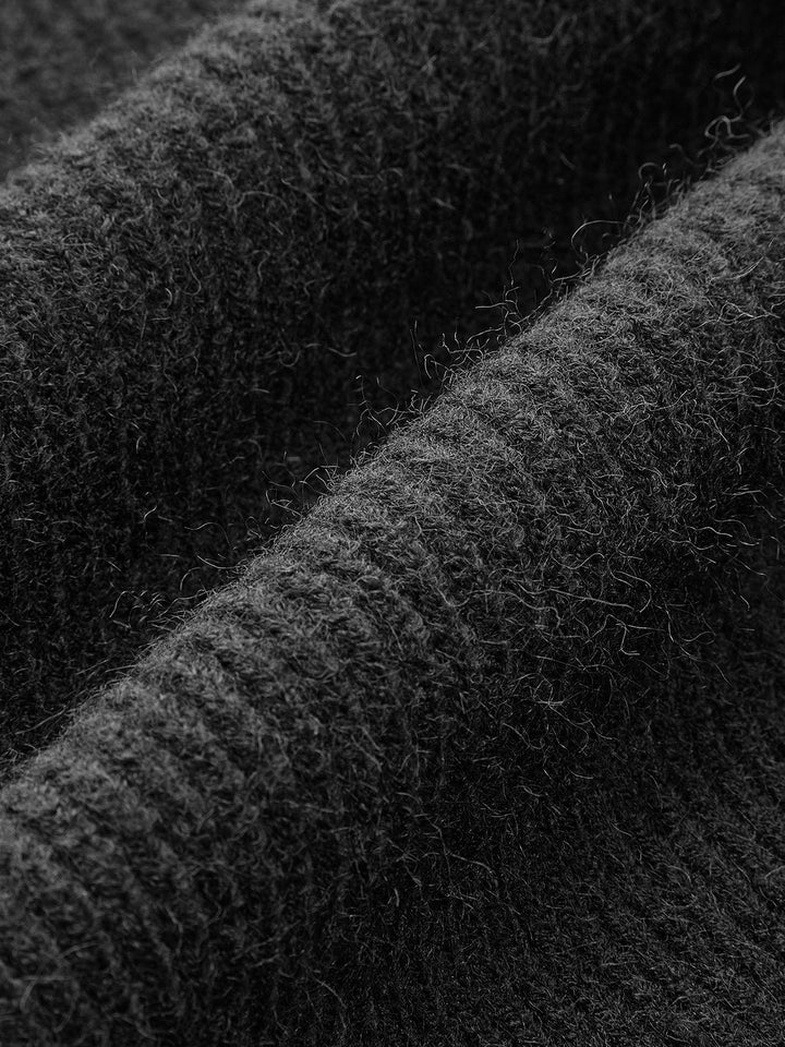 Düz Önü Açık Omuzlu Kazak