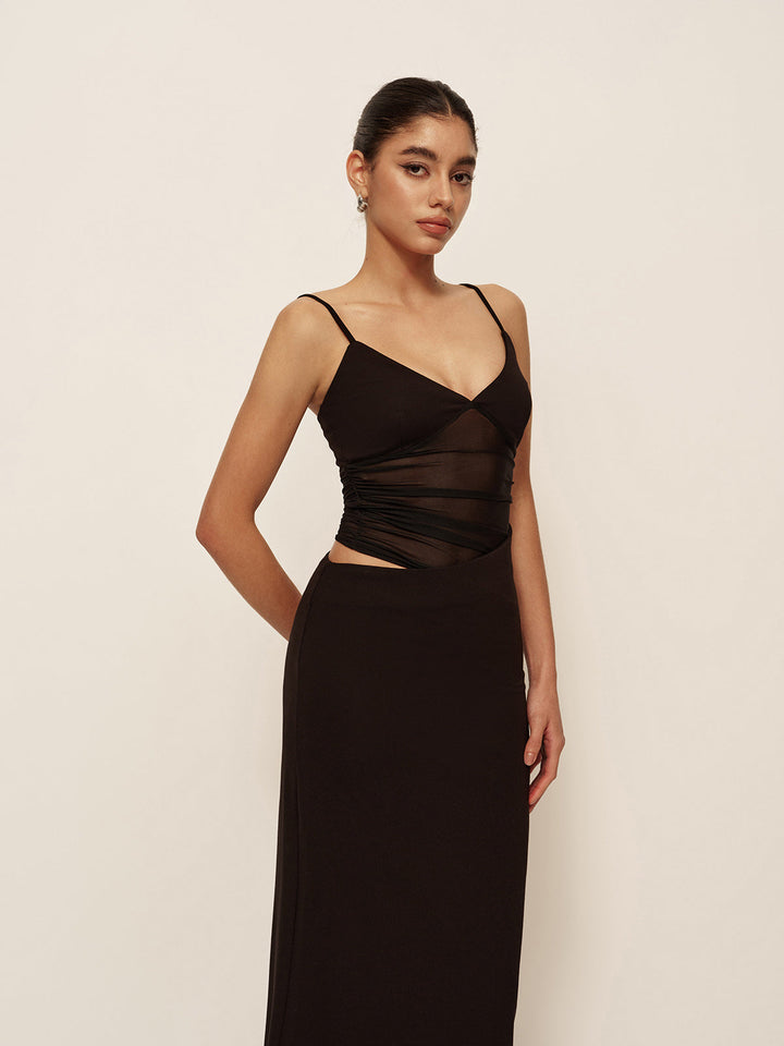 Yarı Şeffaf Düşük V Yaka Asimetrik Kırışık Elbise