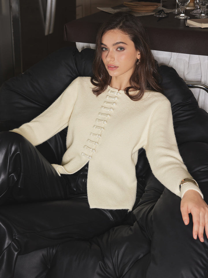 Yuvarlak Yaka Düğüm Düğmeli Örgü Üst