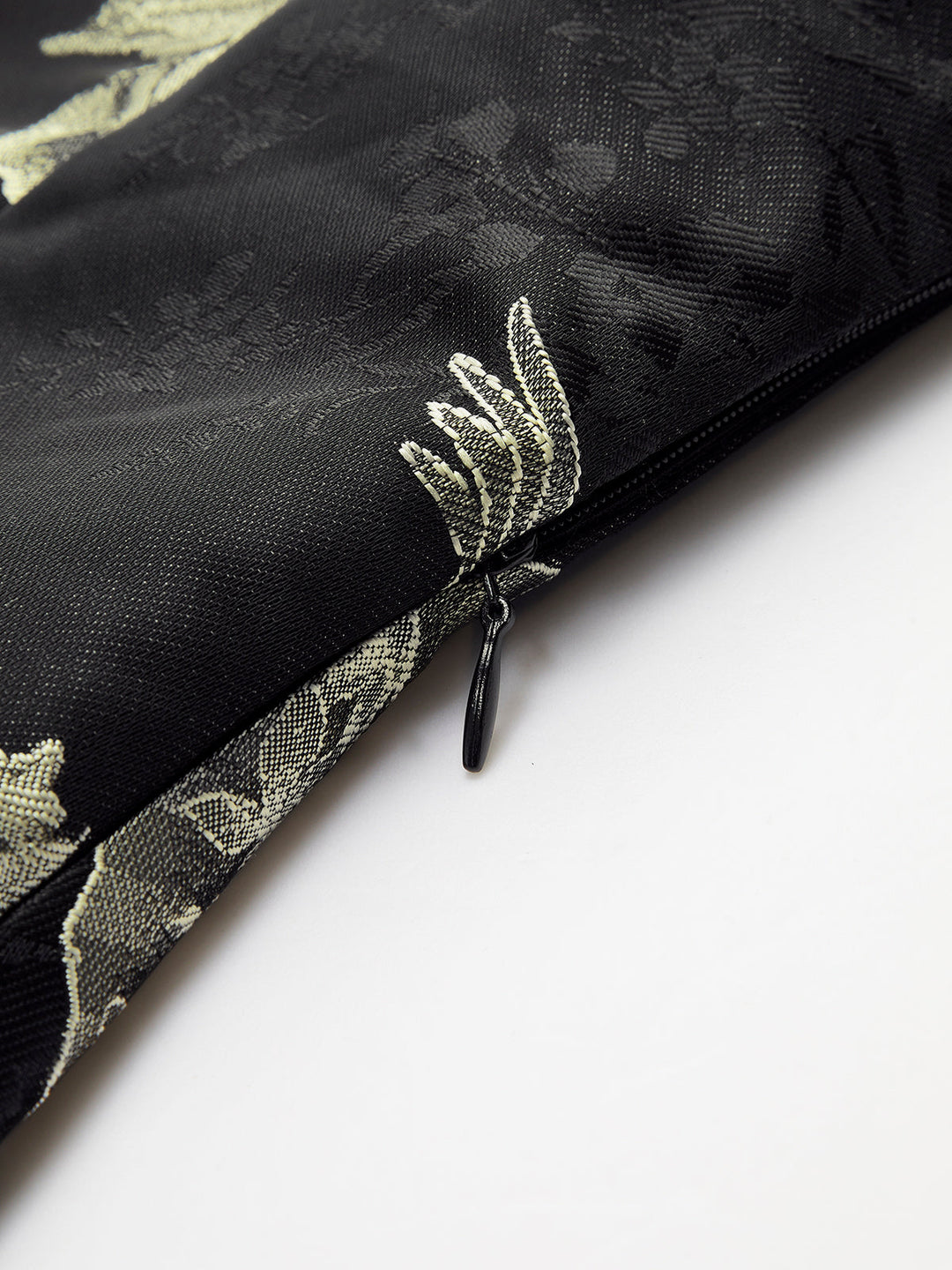 Sırt Dekolteli Halter Yaka Kısa Elbise