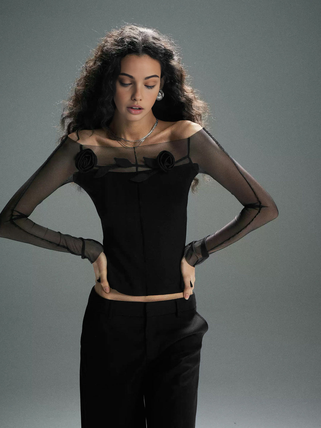 3D Çiçekli Omuzdan Askılı Şeffaf File Panelli Tişört