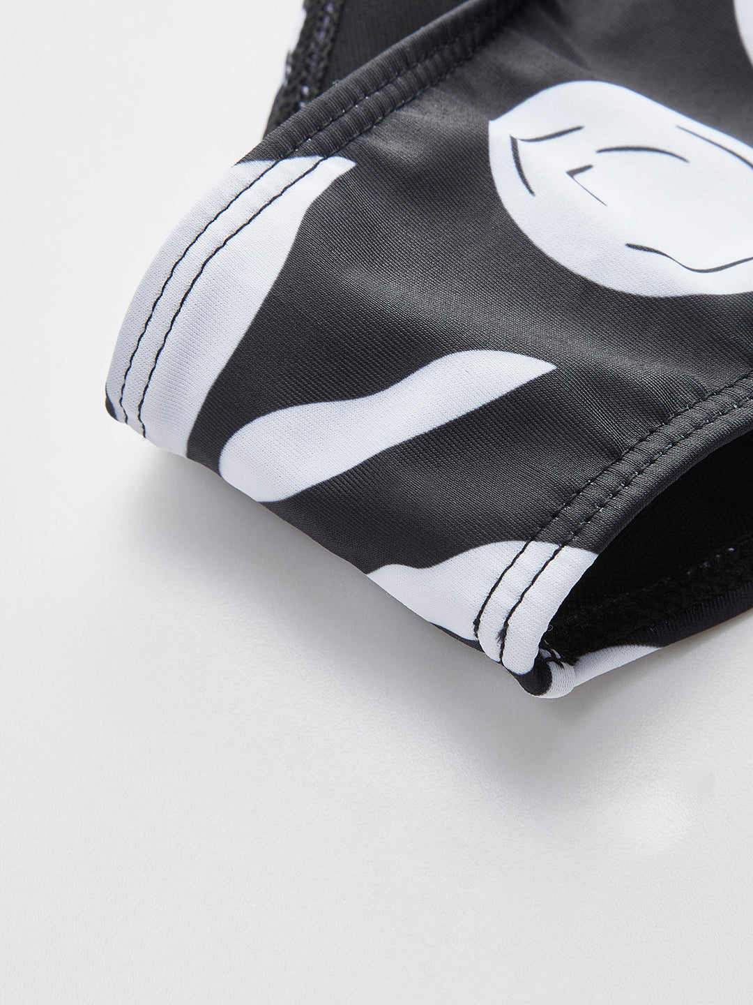 Tek Omuzlu Tribal Baskılı Bikini Takımı