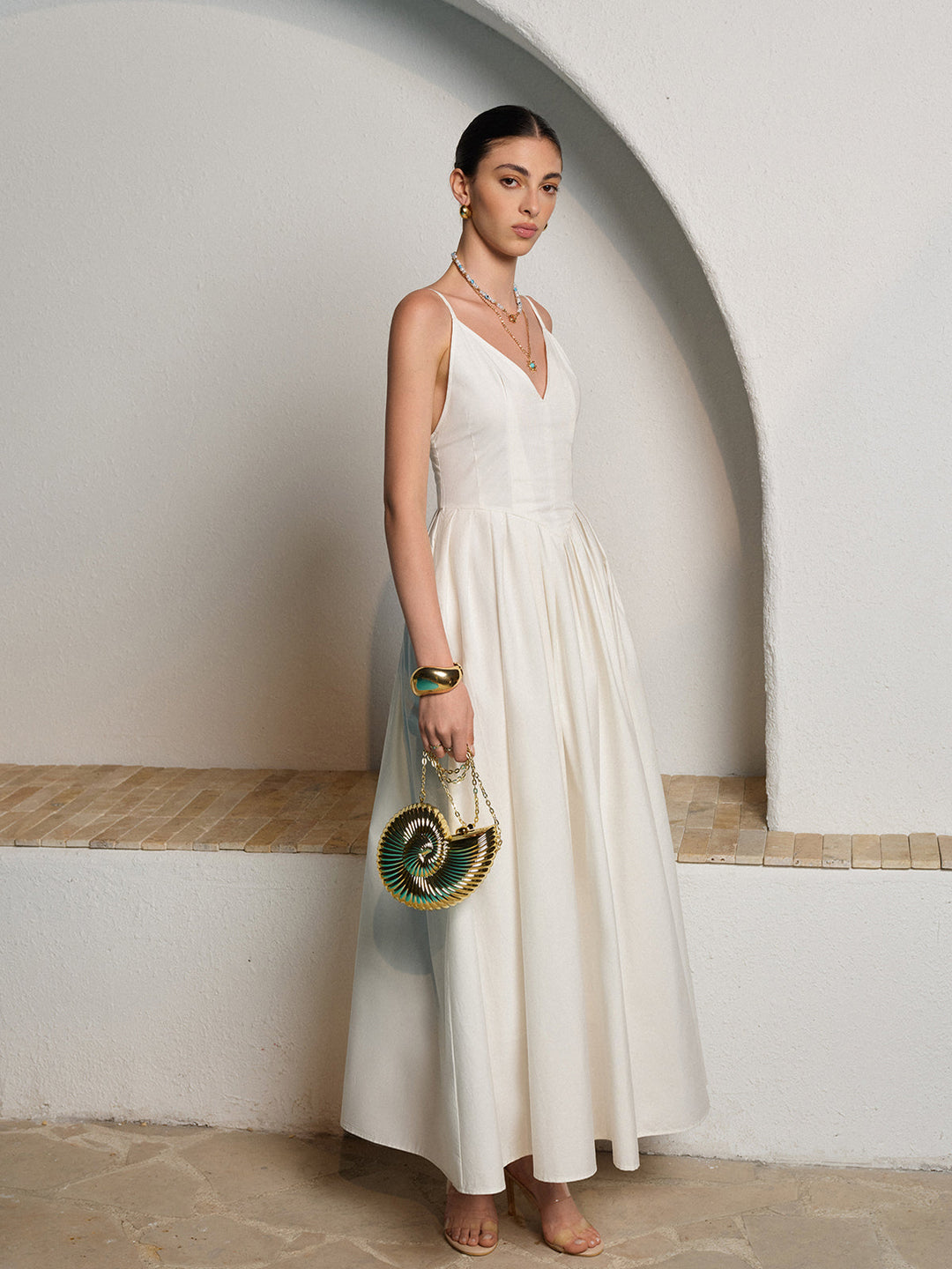 Sırtı Açık Spagetti Askılı Pileli Elbise