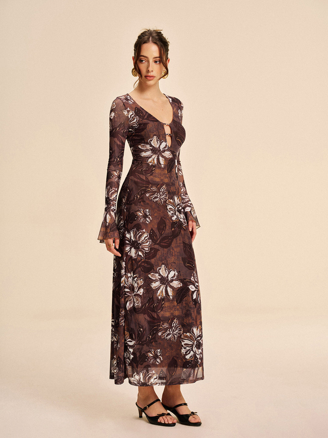 Yarı Şeffaf File Çiçekli Kesimli Yarık Elbise