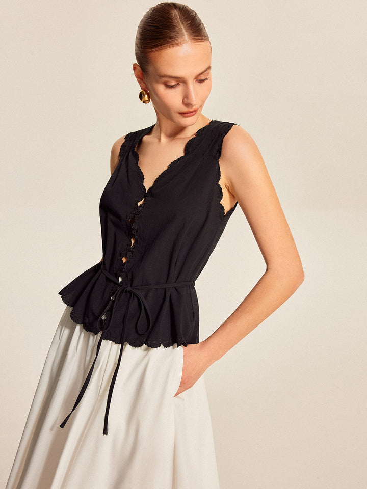 Dantel Kenarlı Taraklı Düğmeli Üst