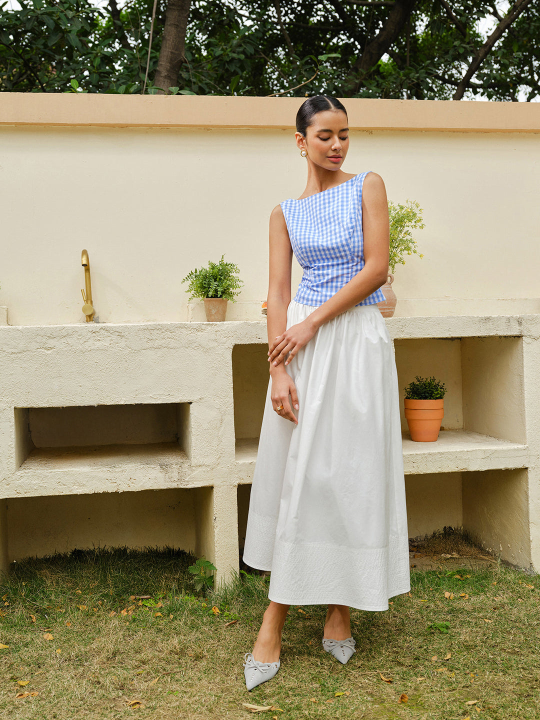 Dama Tahtası Fiyonklu Sırtlı Kırpılmış Üst