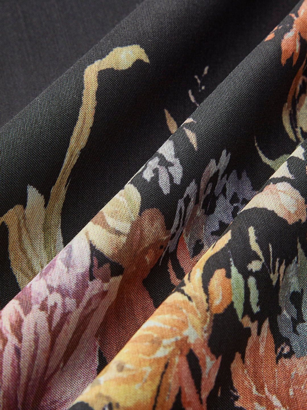 Çiçek Desenli Önden Bağcıklı Elbise