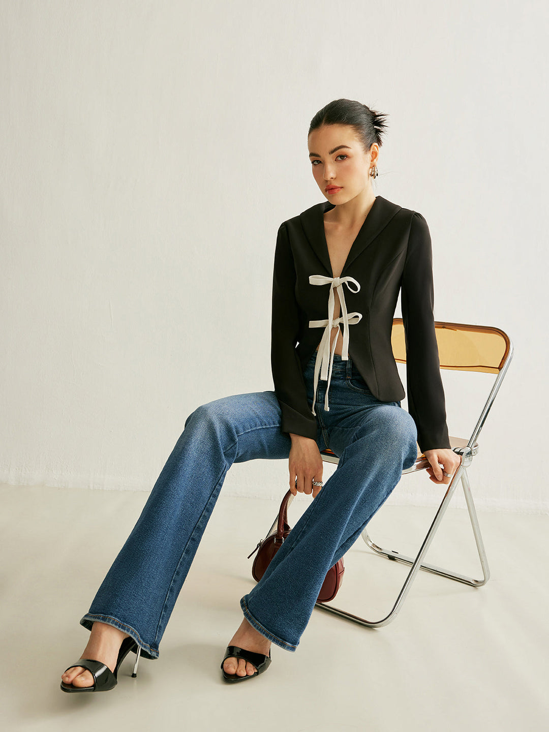 V Yaka Önü Bağlamalı Blazer