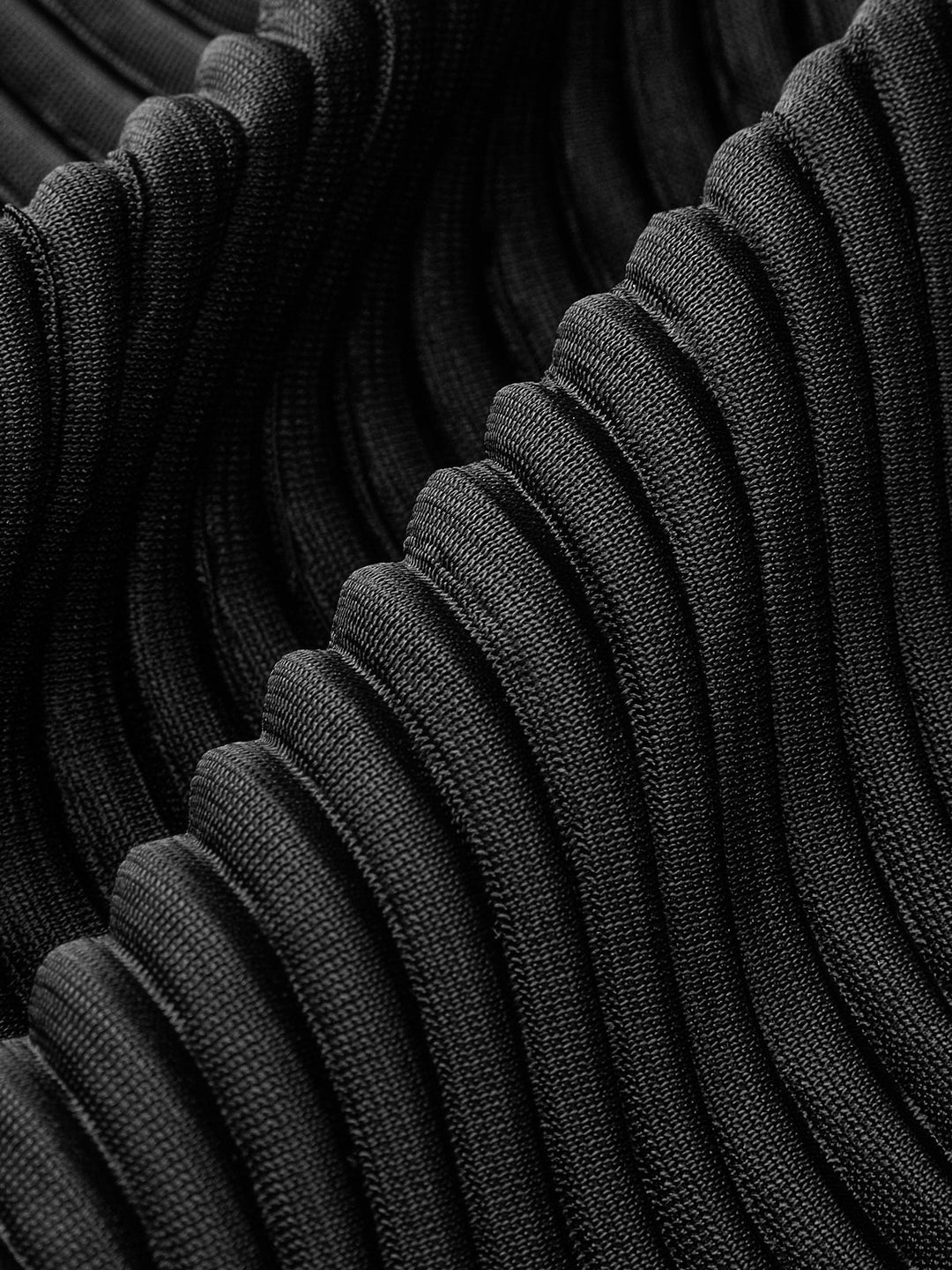 Volanlı Düğmeli Pliseli Bluz