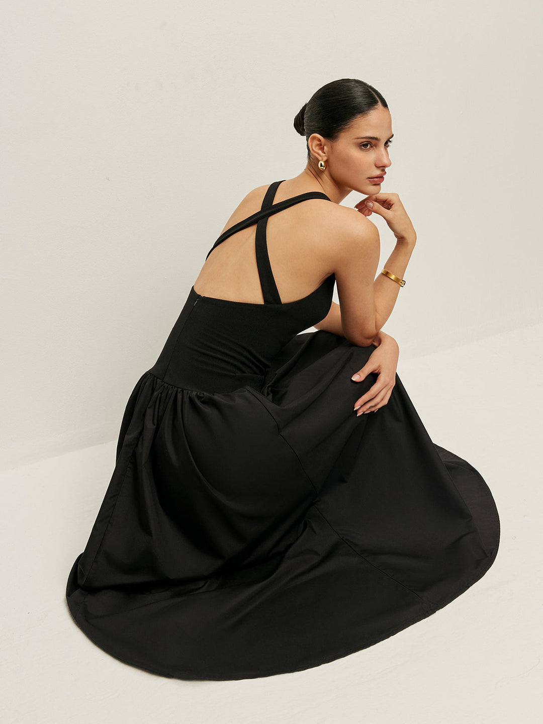 Çapraz Sırt Kontrast Kumaş Elbise