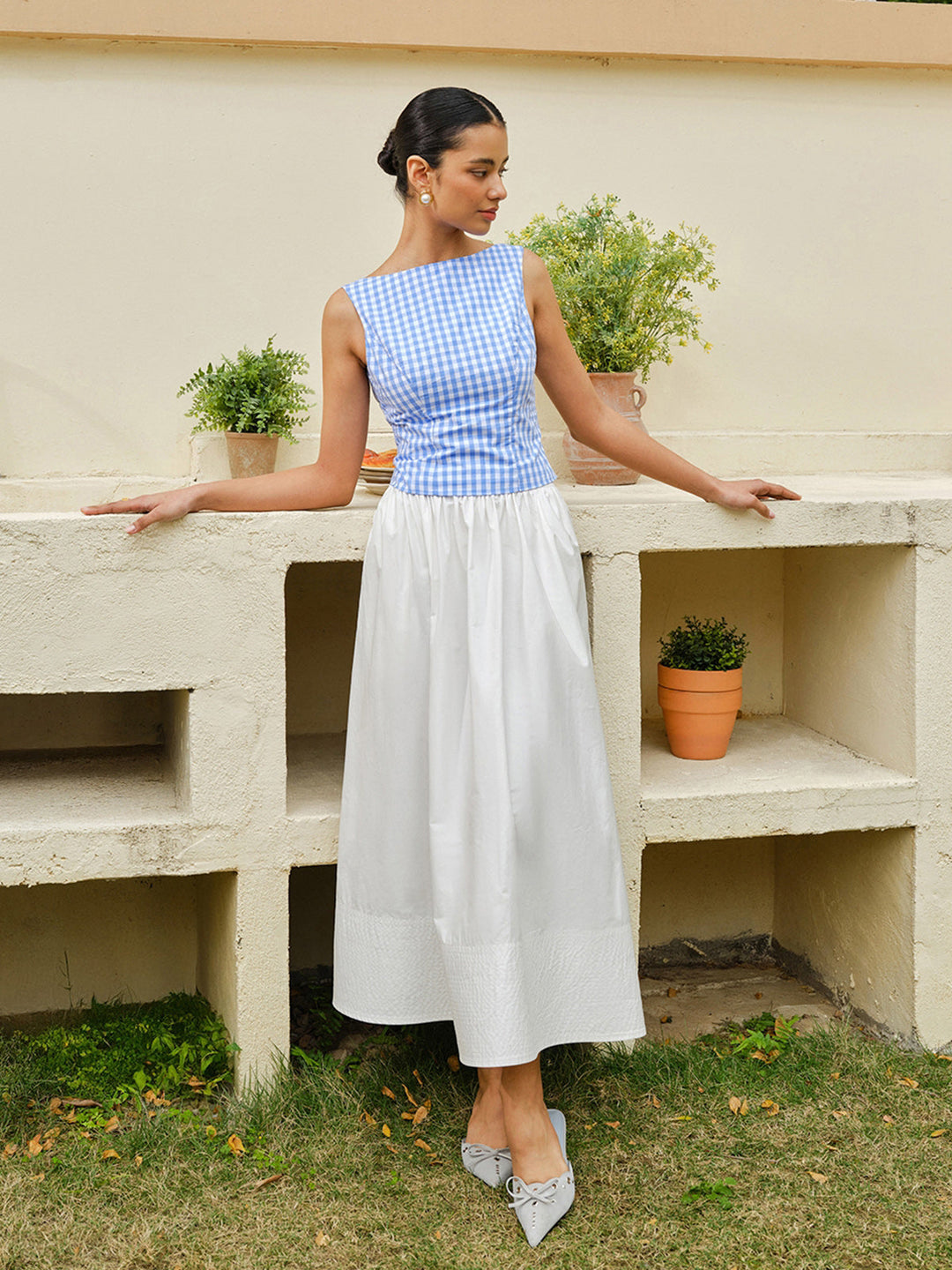 Dama Tahtası Fiyonklu Sırtlı Kırpılmış Üst