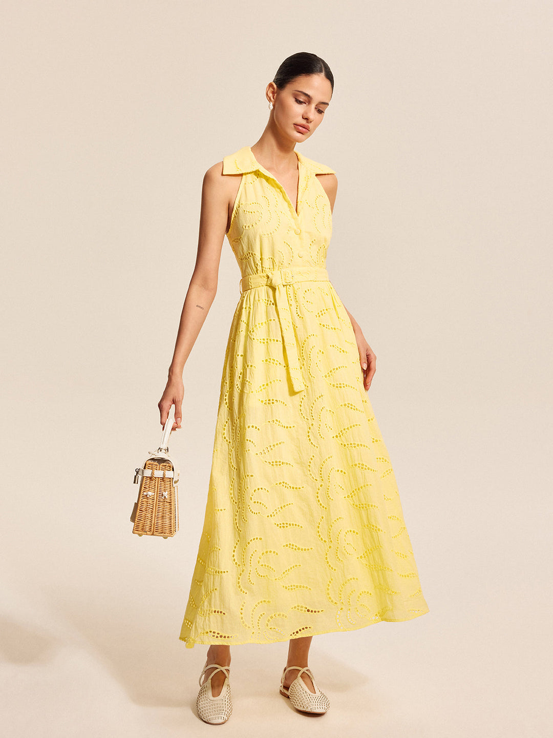 Pamuklu Kuşaklı İşlemeli Elbise