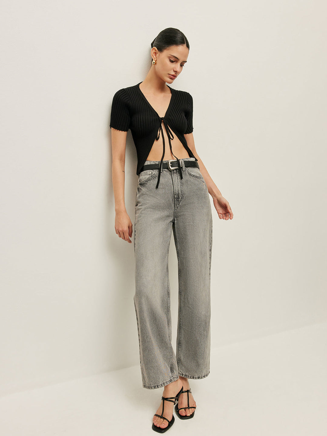 Ribanalı Ön Bağcıklı Kısa Kollu Üst