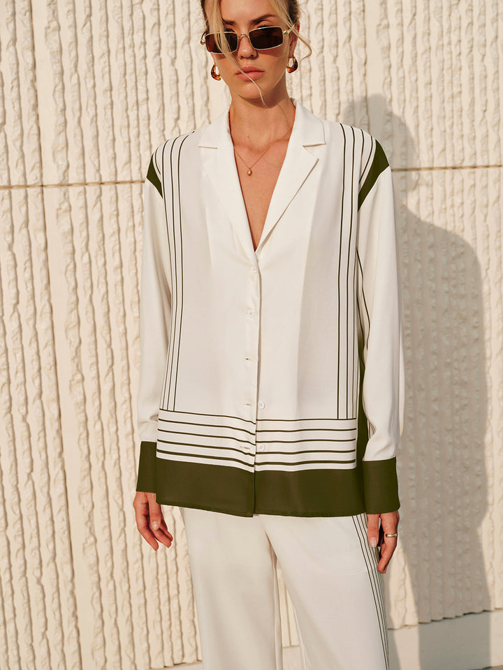 Çizgili Baskılı Yaka Gömlek