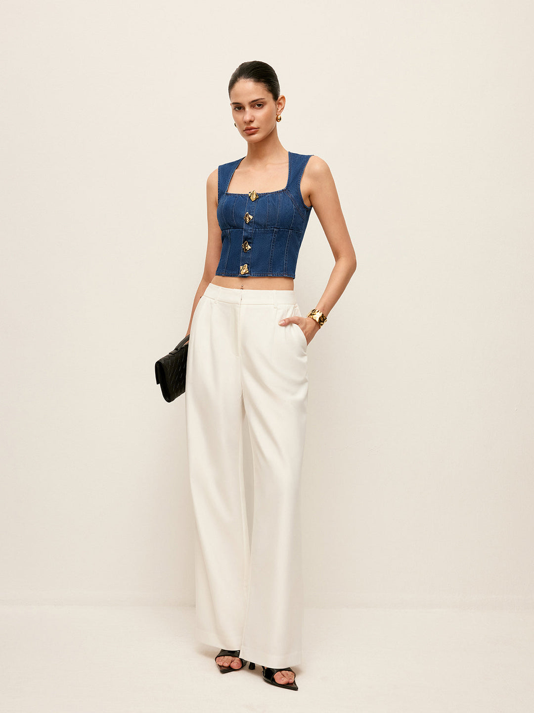 Pamuklu Kare Yaka Düğme Detaylı Kot Üst