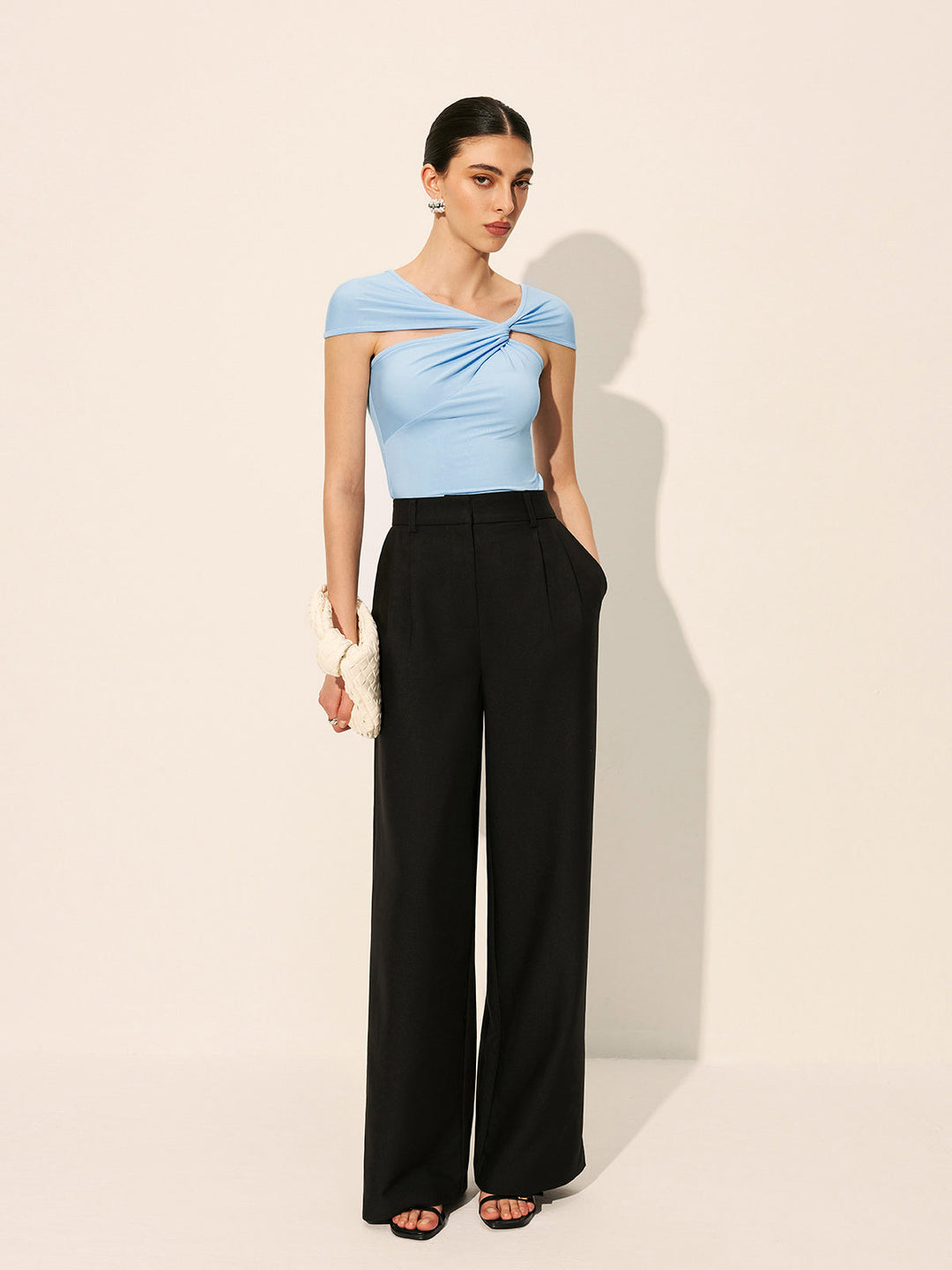 Twist Detay Asimetrik Üst