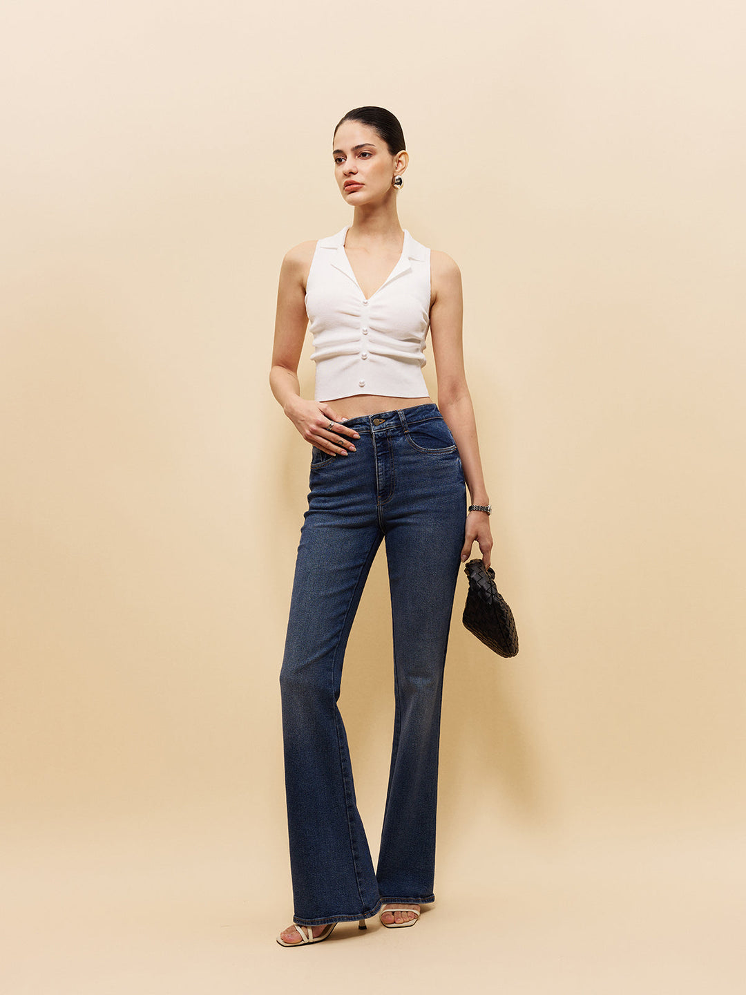 Kolsuz Önü Düğmeli Kırpılmış Kazak Yelek