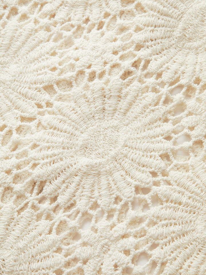 Tığ İşi Çiçekli Düğmeli Ön Hırka