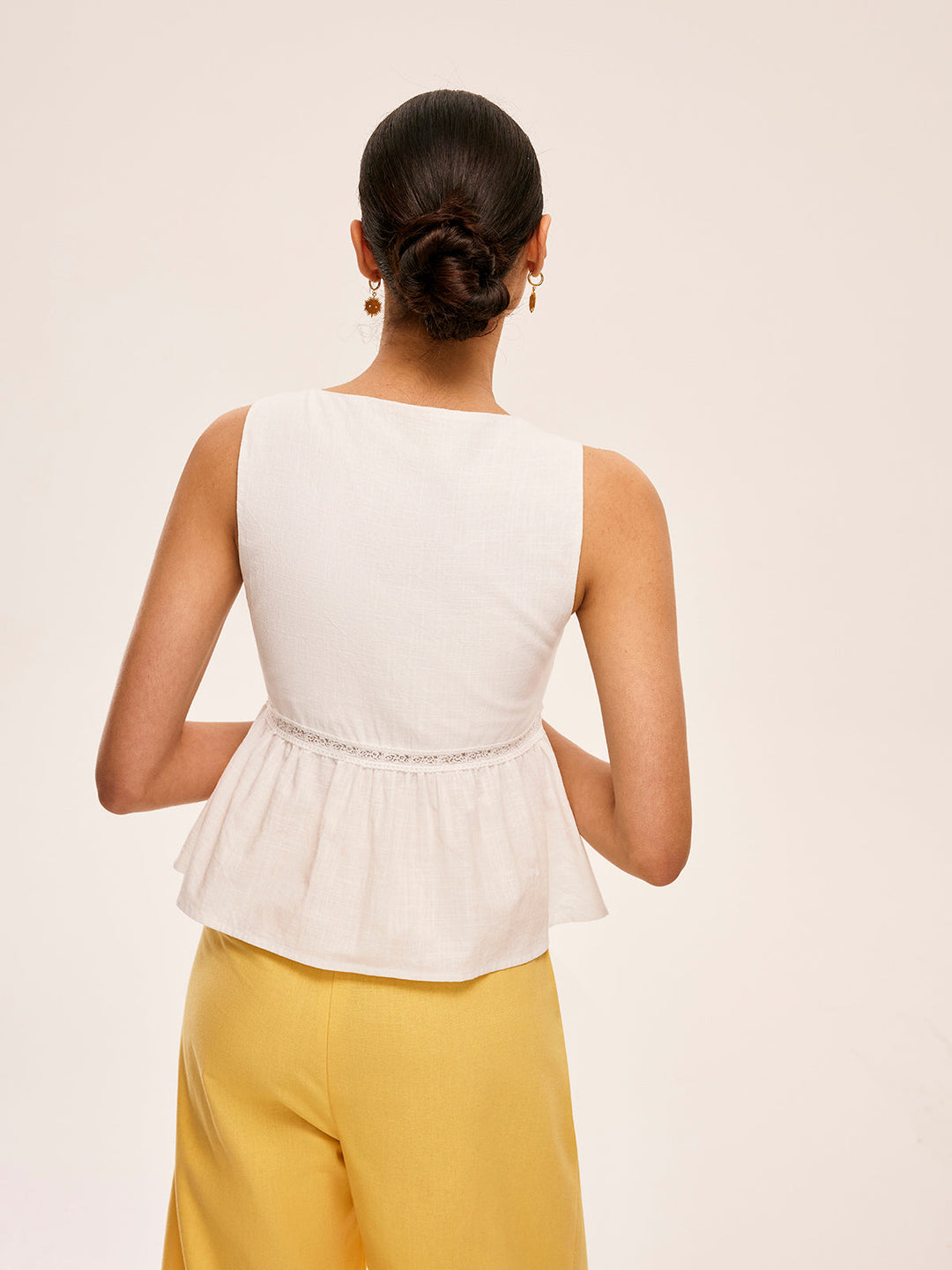 Pamuklu Bağcıklı Detaylı Yarı Şeffaf Üst