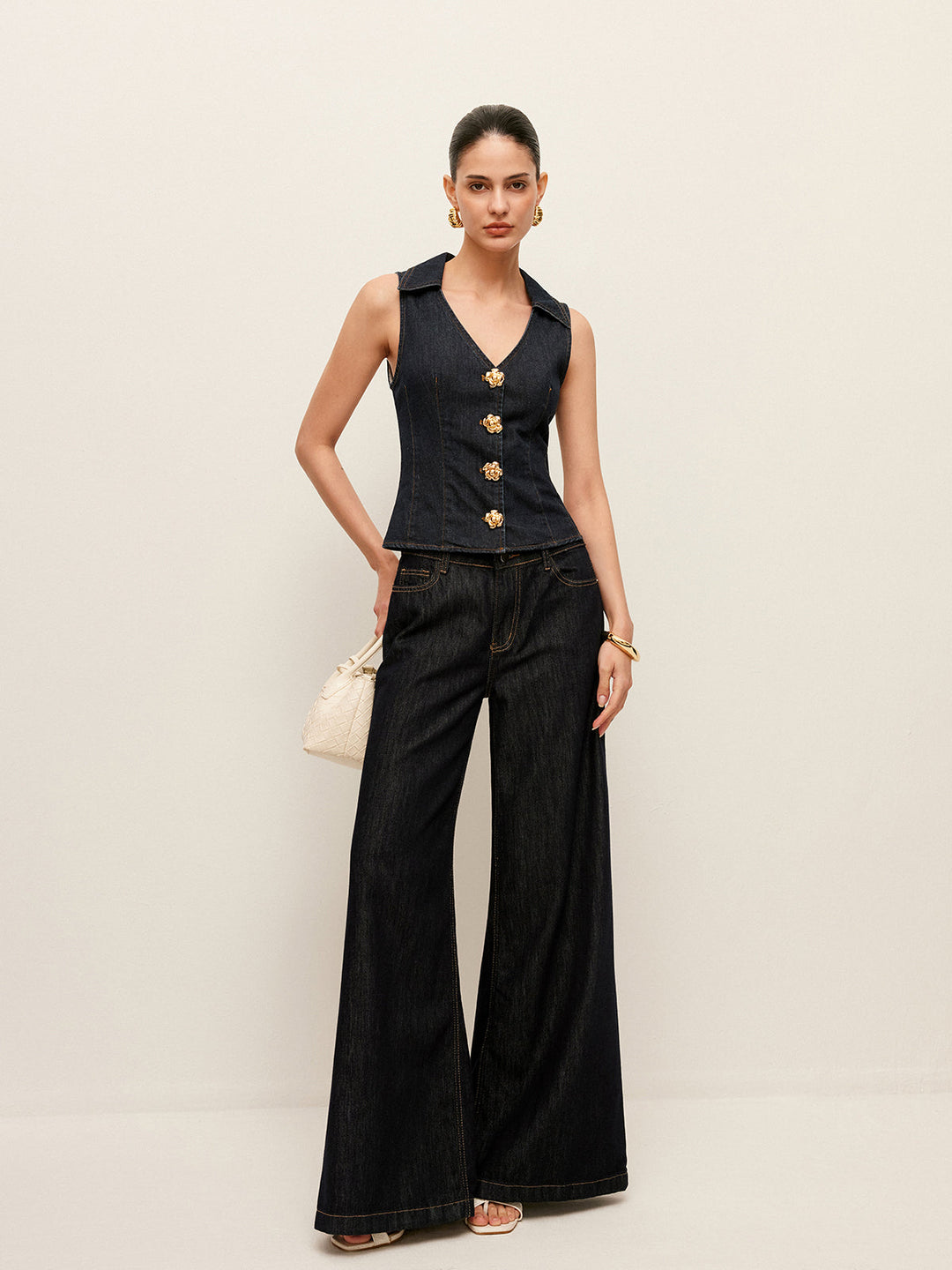 Çiçek Düğme Detaylı Kot Yaka Yelek