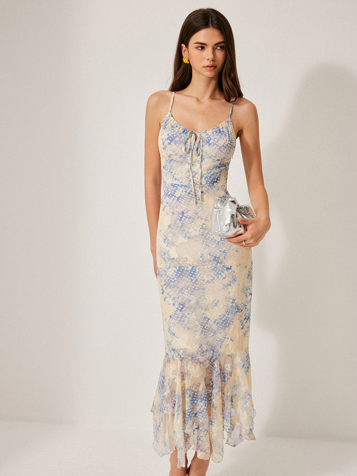 Şifon Önden Bağcıklı Kloş Etek Ucu Elbise