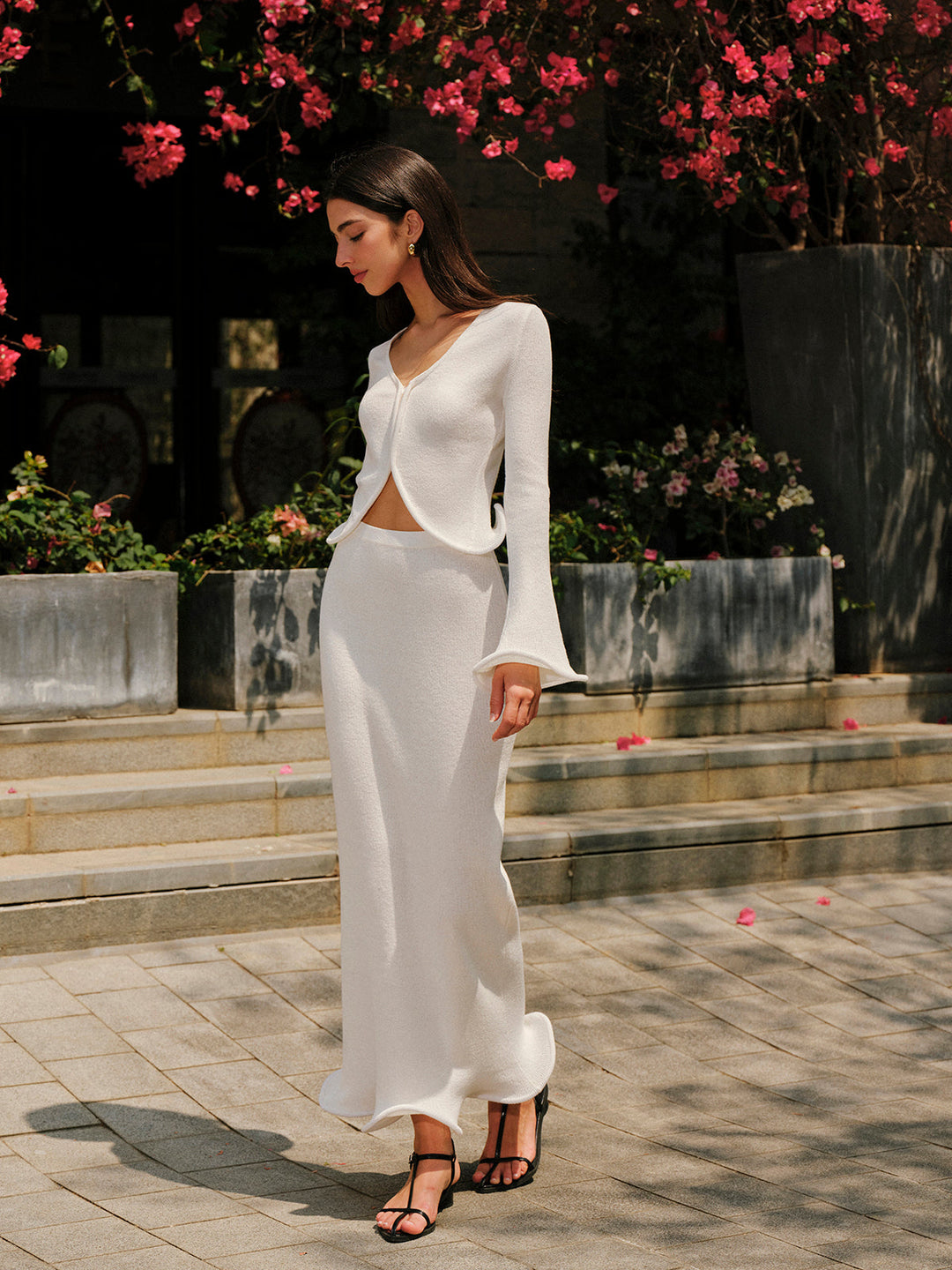 Fırfırlı Etek Örgü Hırka