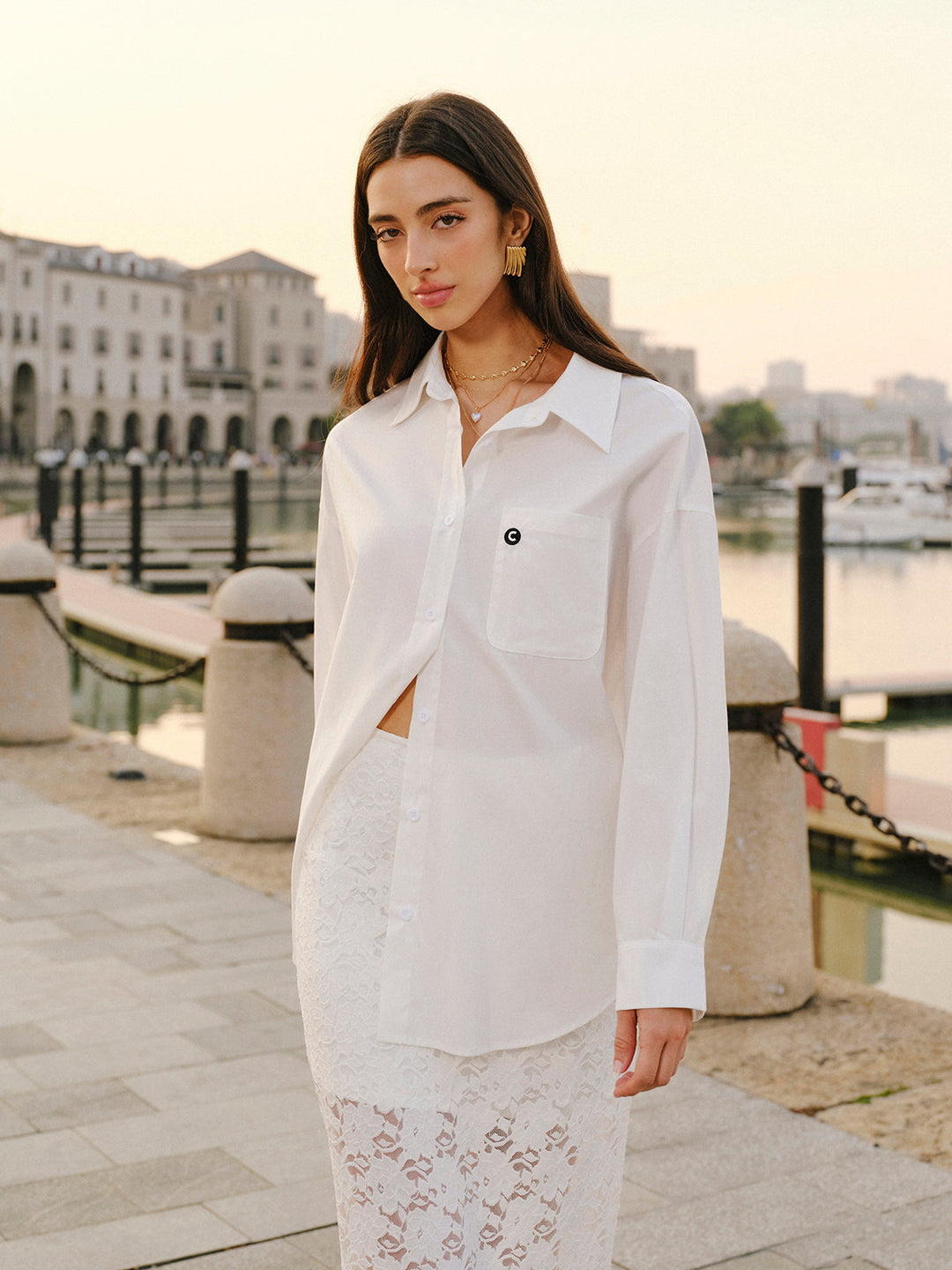 Pamuk Karışımlı Önden Bağcıklı Gömlek