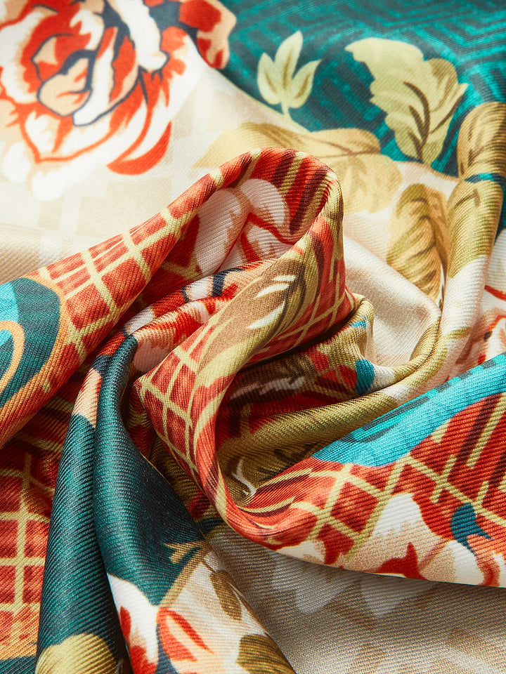 Halter Yaka Sırt Bağlamalı Çiçekli Elbise