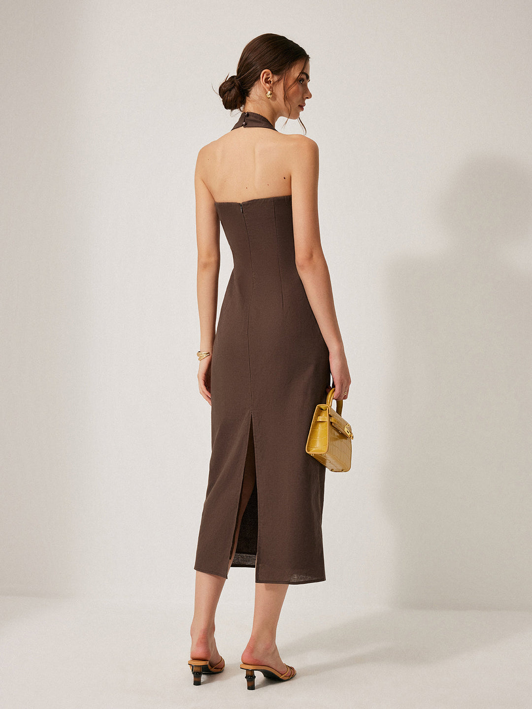 Pamuk Ve Keten Askılı Sırtı Açık Bölünmüş Elbise