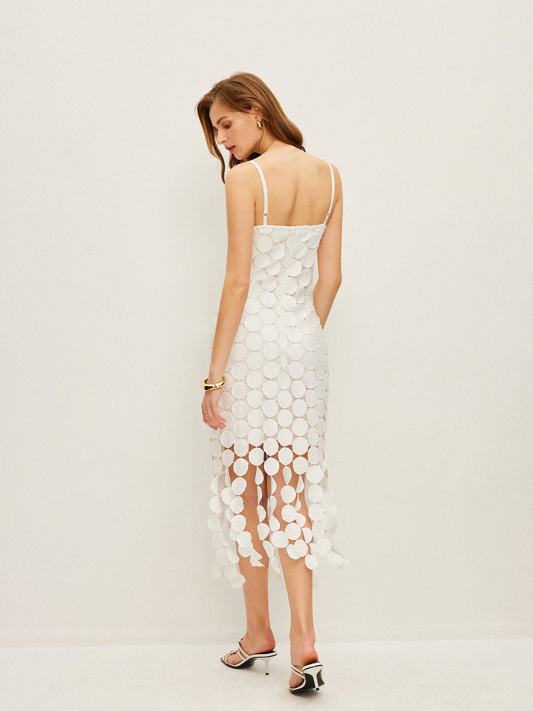 Lazer Kesim Çok Daireli Çift Katmanlı Askılı Elbise