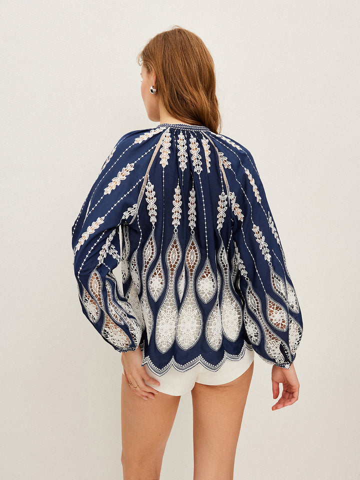 Yarı Şeffaf İşlemeli Kravat Yaka Bluz