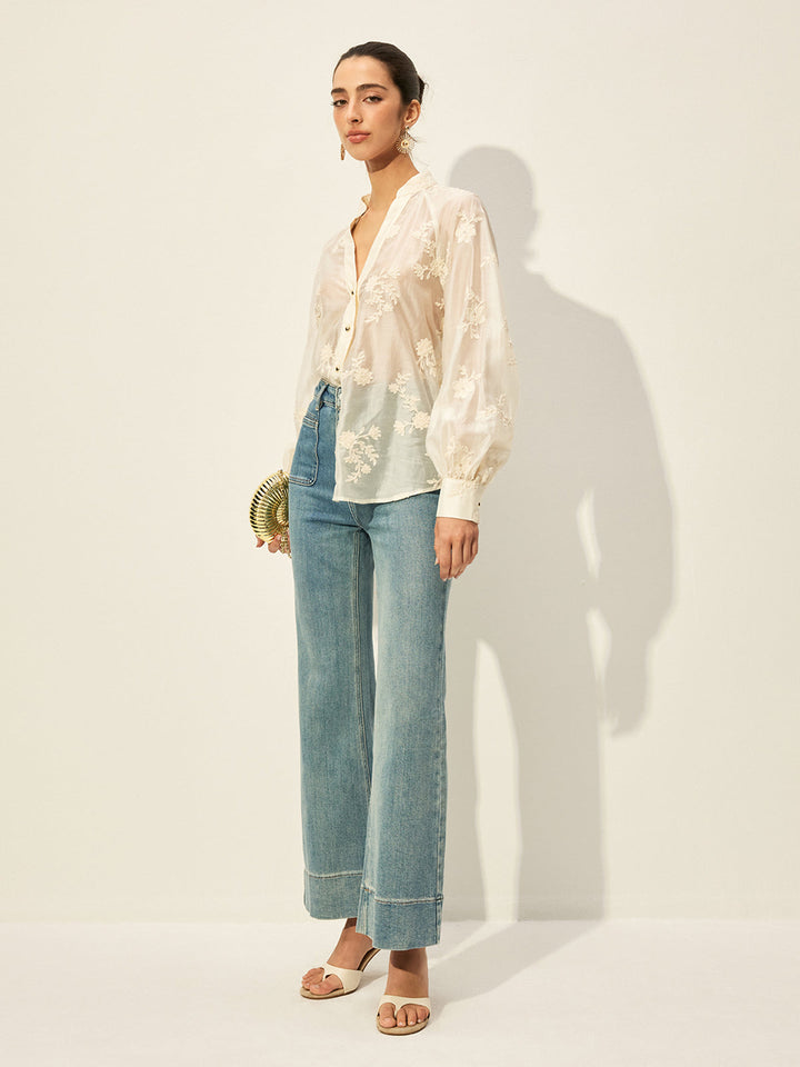 Yarı Şeffaf İşlemeli Önü Düğmeli Bluz