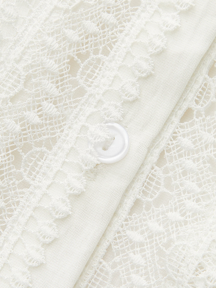 Pileli Dantel Kenarlı Düğmeli Bluz