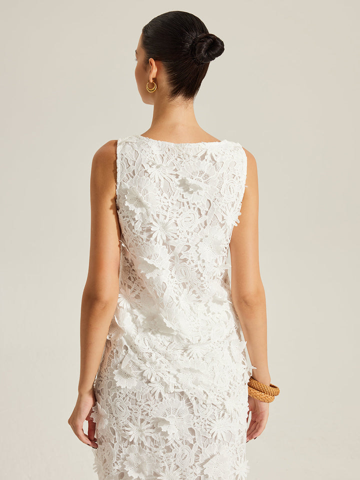 Çiçek İşlemeli Kolsuz Dantel Üst