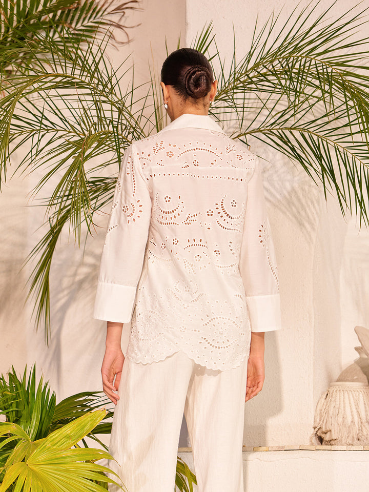 Pamuklu Gözlü İşlemeli Yarı Şeffaf Üst