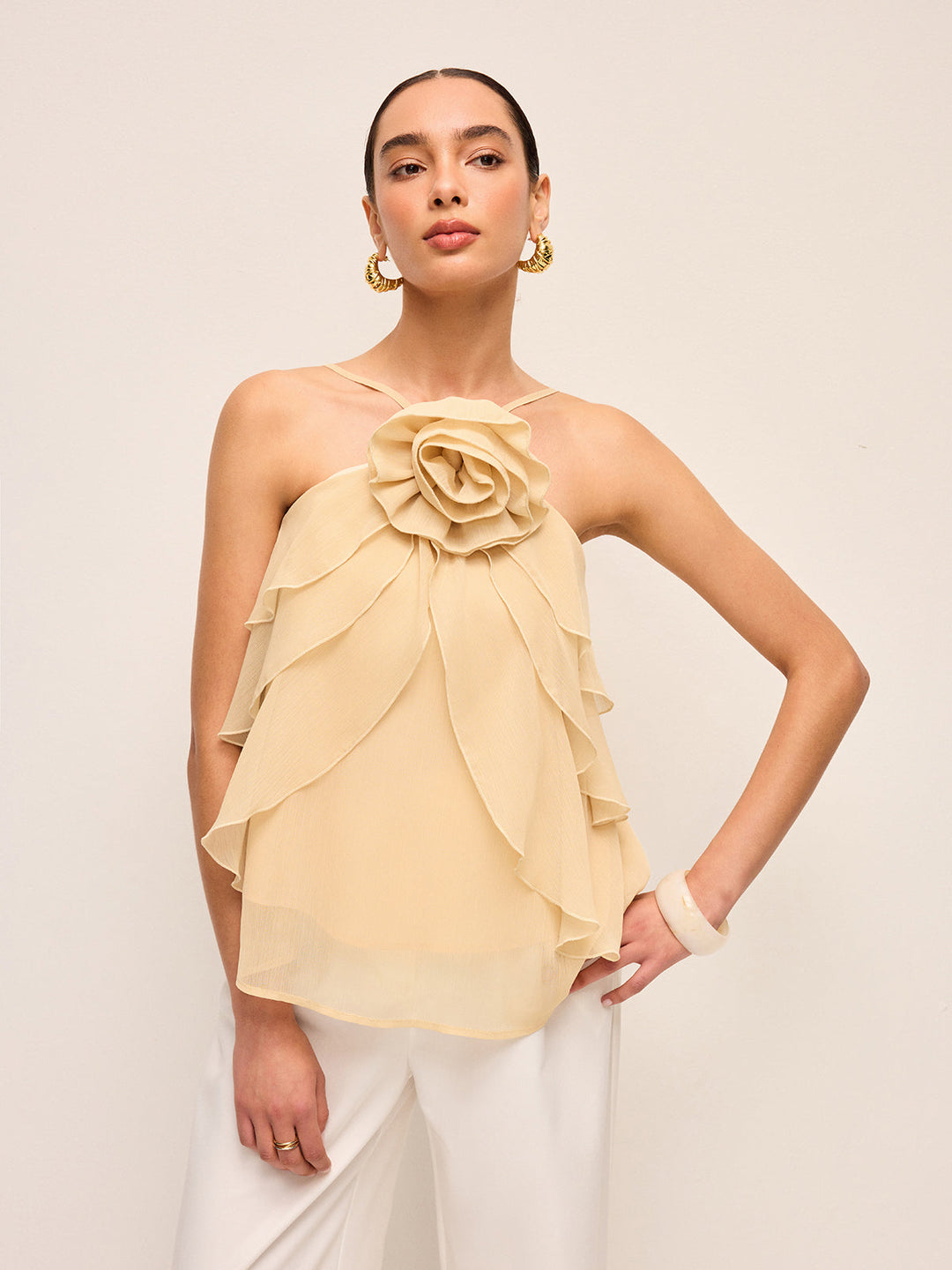 Çiçekli Volanlı Askılı Üst