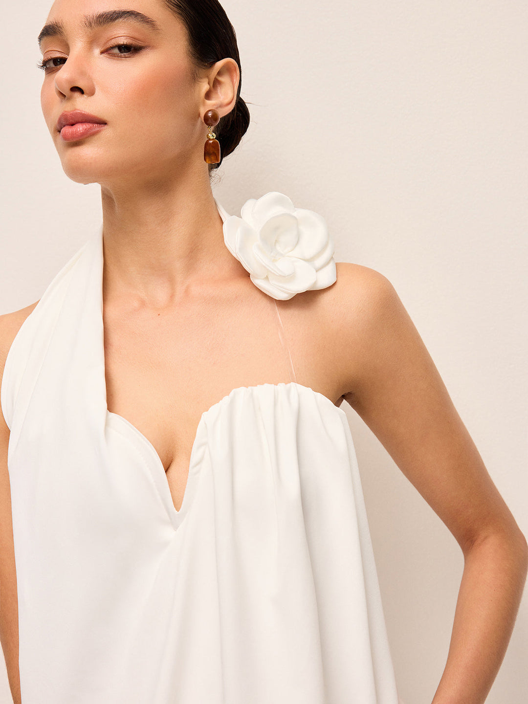 3D Çiçek Desenli Askılı Üst