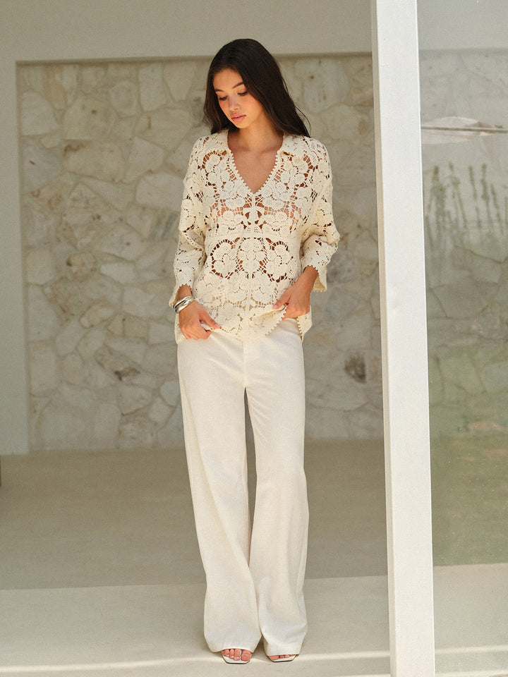 Yarı Şeffaf Çiçekli Dantel Üst