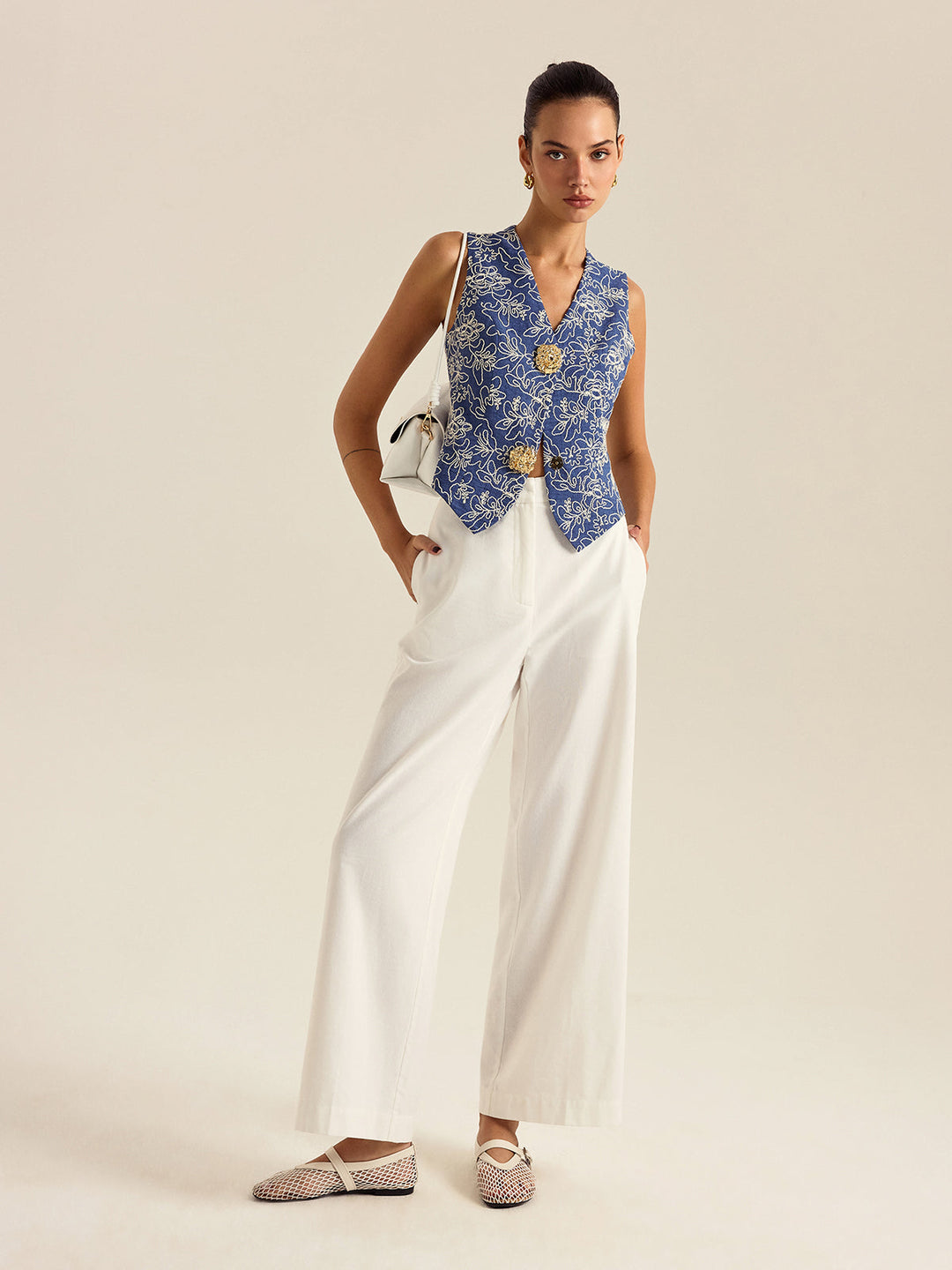 Çiçek İşlemeli Yelek