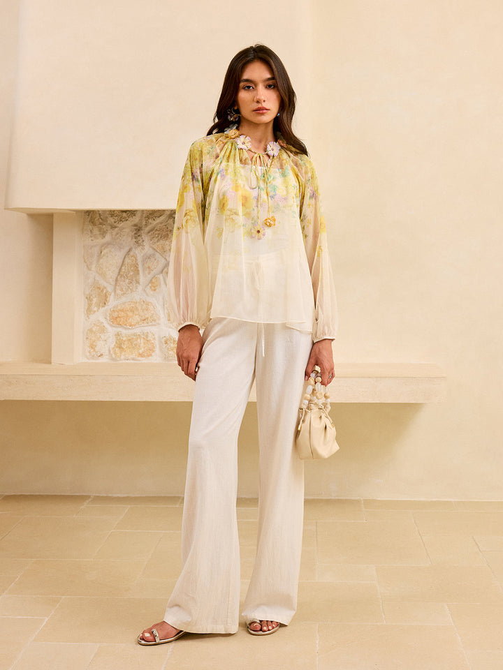 Yarı Şeffaf Çiçek Detaylı Bluz